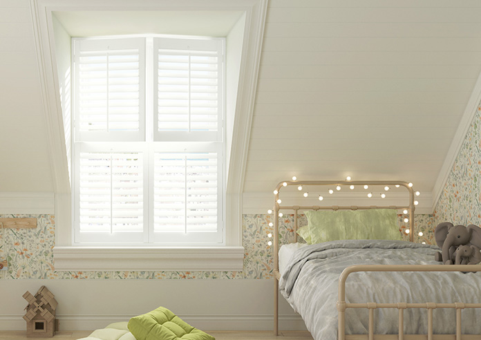 Bromley, Paper White - Tier on Tier Plantation Shutter - Image 3